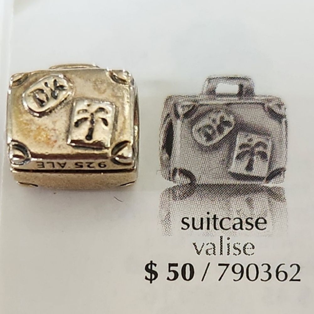Pandora Suitcase Charm